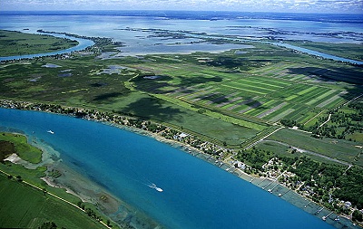 http://www.airphotona.com/stockimg/images/10195.jpg